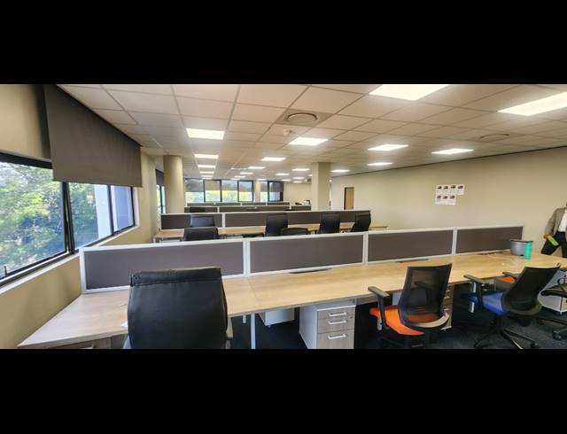 195M² OFFICE TO LET IN ROSEBANK
